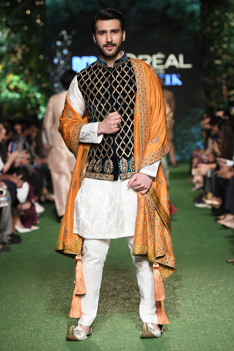 Picture of Jaanbaaz (A)