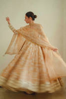 Picture of Mahira Khan in Zeenat