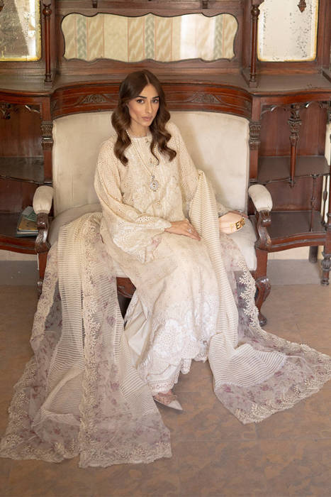 Picture of Zarminay Haq in Nara