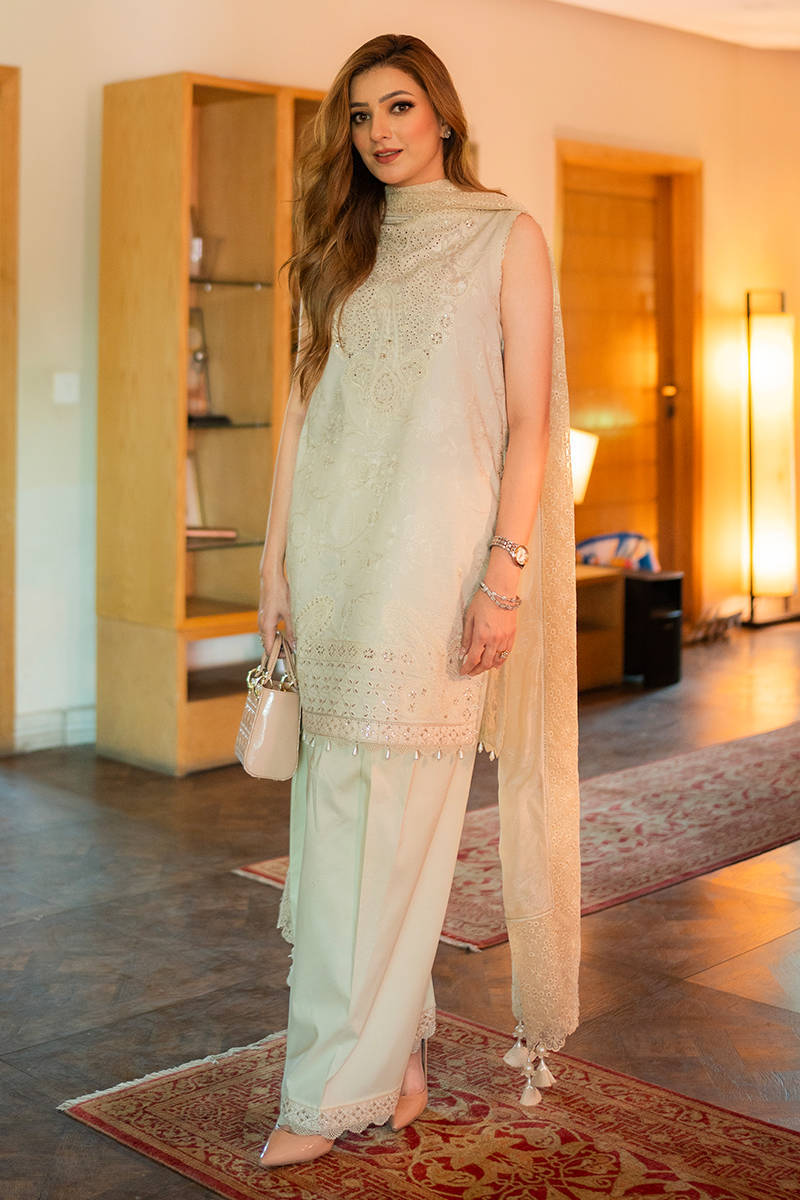 Picture of Armala Hasan in Dariya